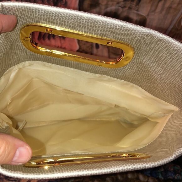 Wegman’s Holiday Pearl Bag Envelope Fold Over Clutch - Picture 5 of 5